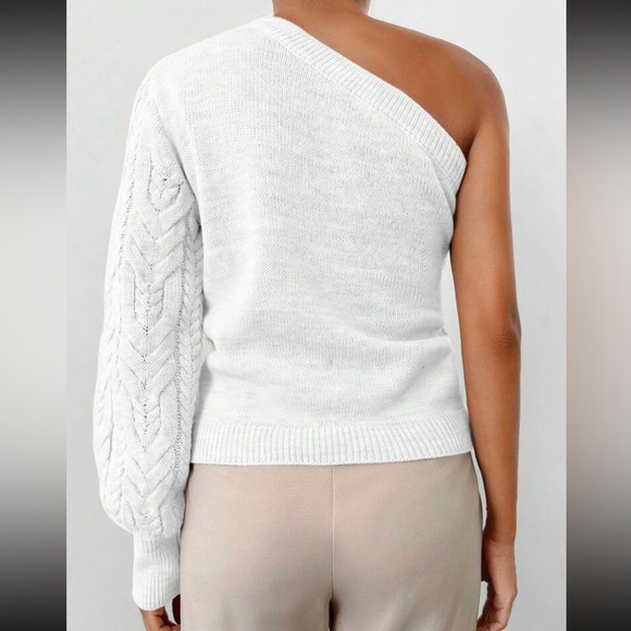 Luxe black one shoulder cable knit sweater top - Picture 8 of 13